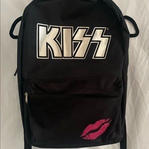 KISS BACKPACK